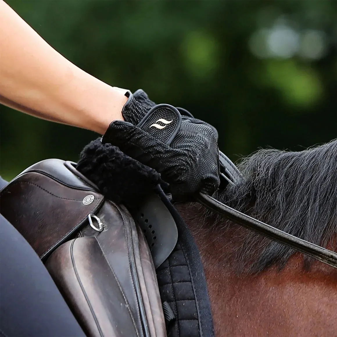 BACK ON TRACK RIDING GLOVES