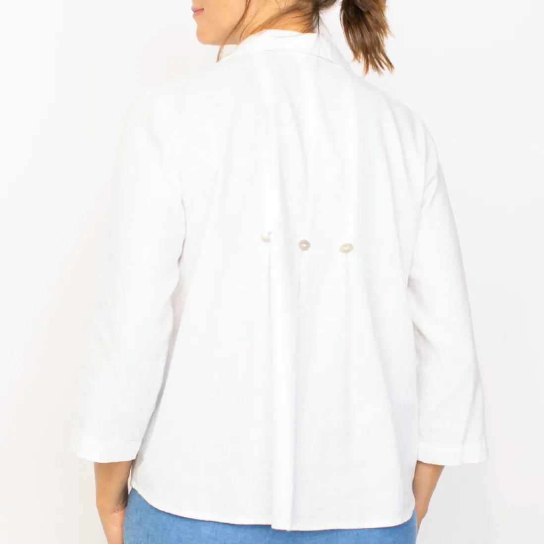 Classic Linen Shaped Shirt - White (Only XXL Left)