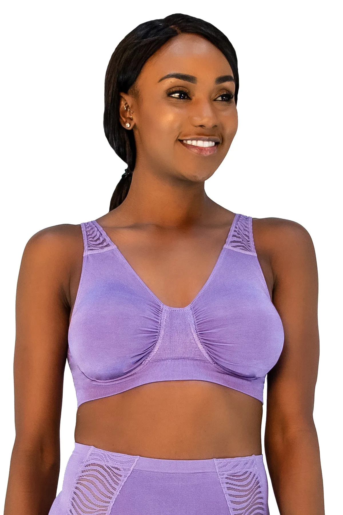 Seamless Underwire Bra With Lace Strap Detail