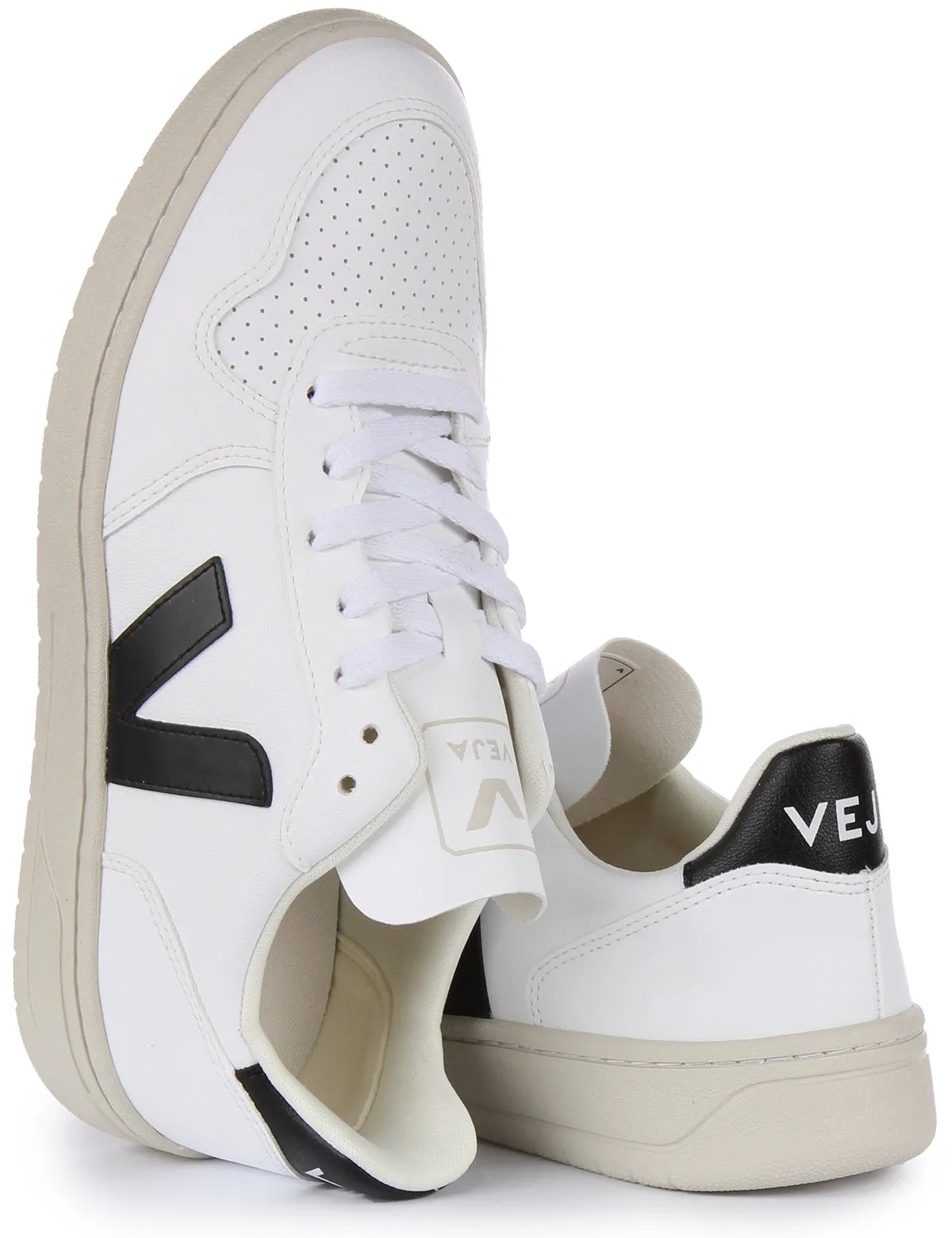 Veja V 10 Cwl In White Black For Women